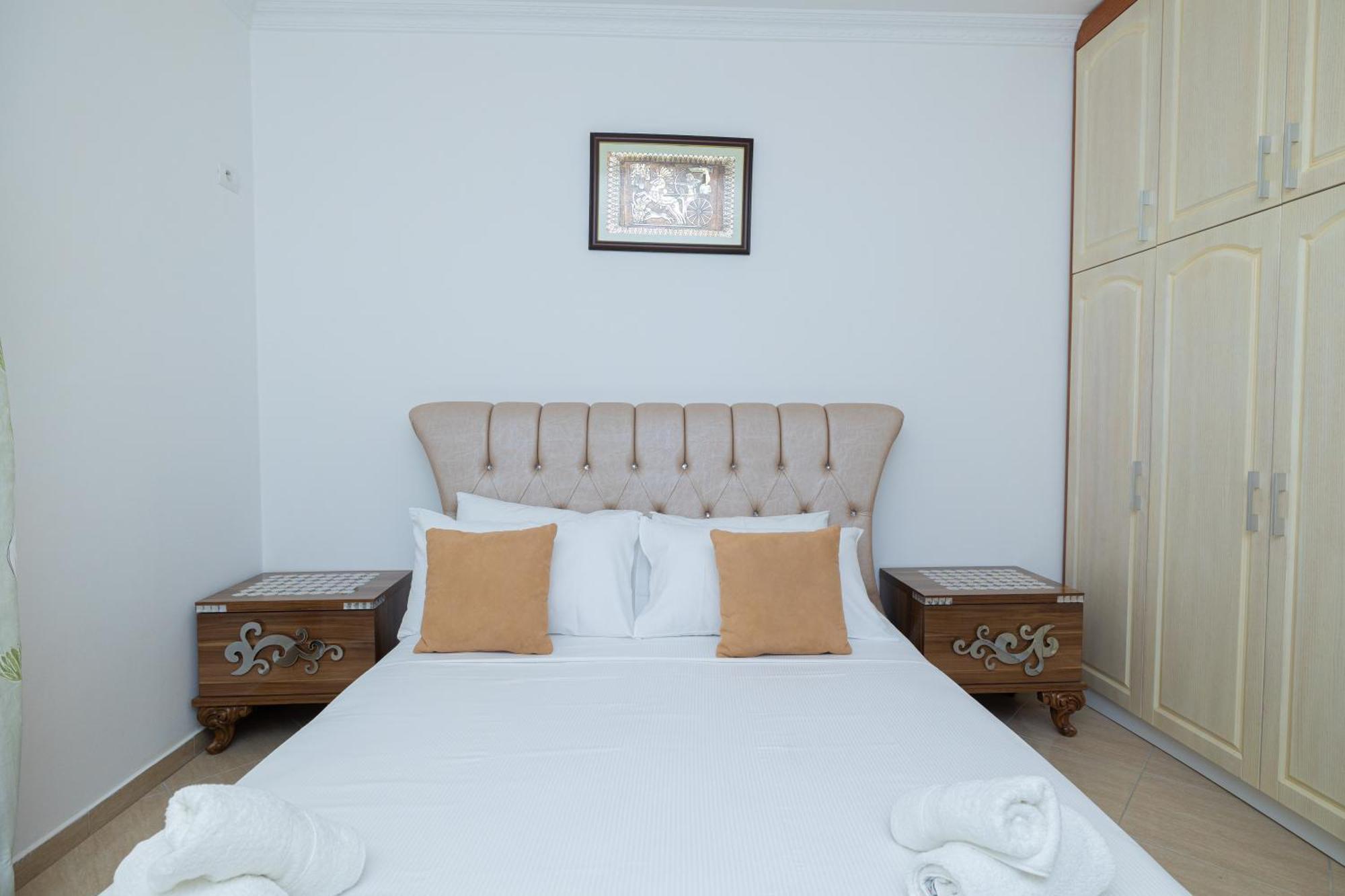 Lucas Apartments Rental Vlorë Exterior foto